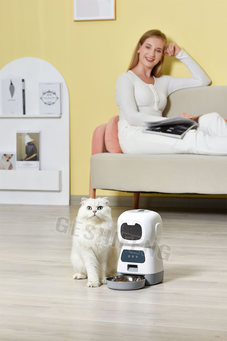Automatic pet feeder(宠物智能喂食器)